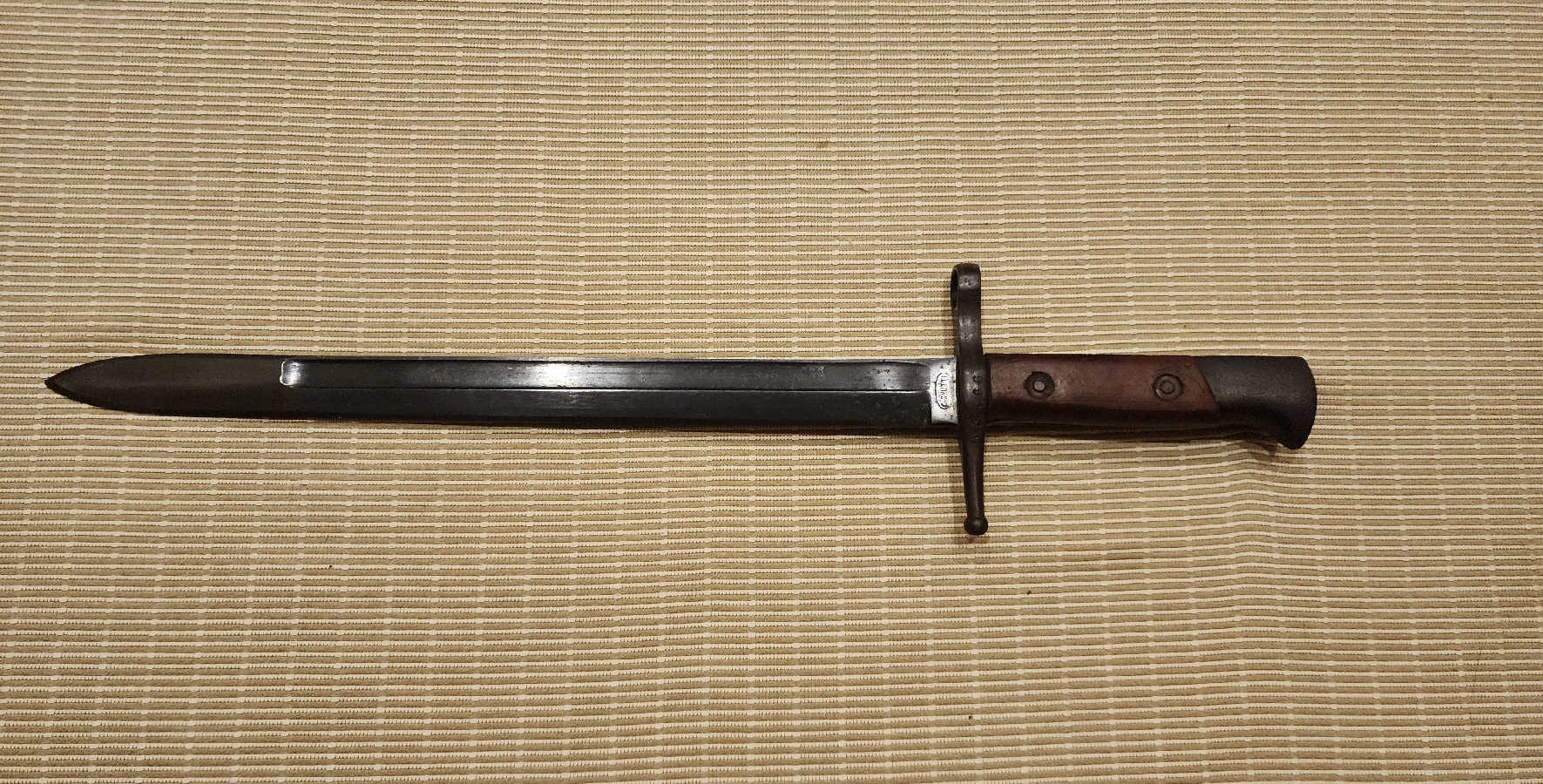 Left-side view of Italian M1891 knife bayonet