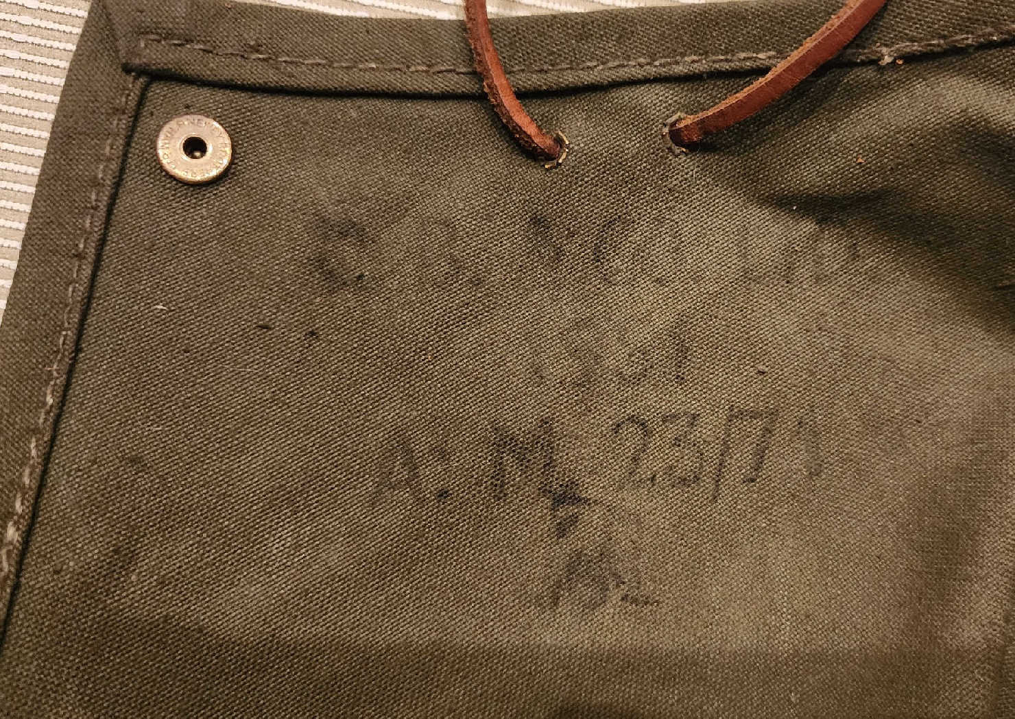 Interior marking detail showing C.B. & Co. Ltd, 1951, A.M. 23/71 and D↑D stamp